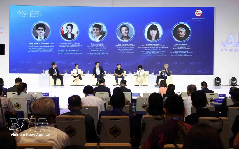 A thematic session entitled “Repositioning Vietnam and ASEAN in Global Value Chains” within the framework of the Autumn Economic Forum 2026. (Photo: VNA)