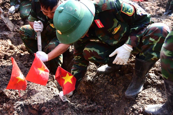 10 More Martyrs' Remains Found at Le Thi Rieng Park 10 More Martyrs' Remains Found at Le Thi Rieng Park