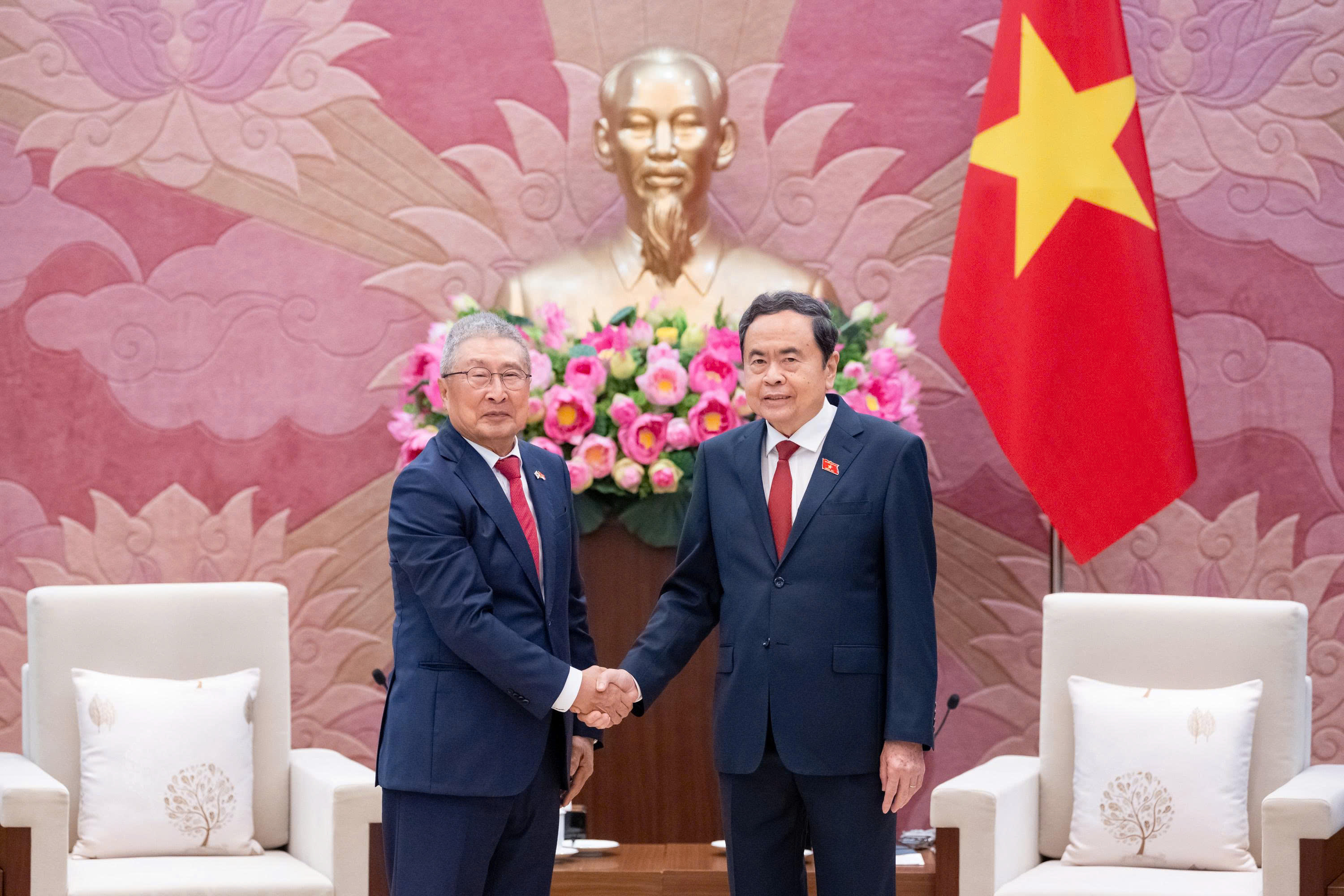 Chủ tịch Quốc hội Trần Thanh Mẫn tiếp Chủ tịch Hội hữu nghị Hàn Quốc - Việt Nam Chủ tịch Quốc hội Trần Thanh Mẫn tiếp Chủ tịch Hội hữu nghị Hàn Quốc - Việt Nam