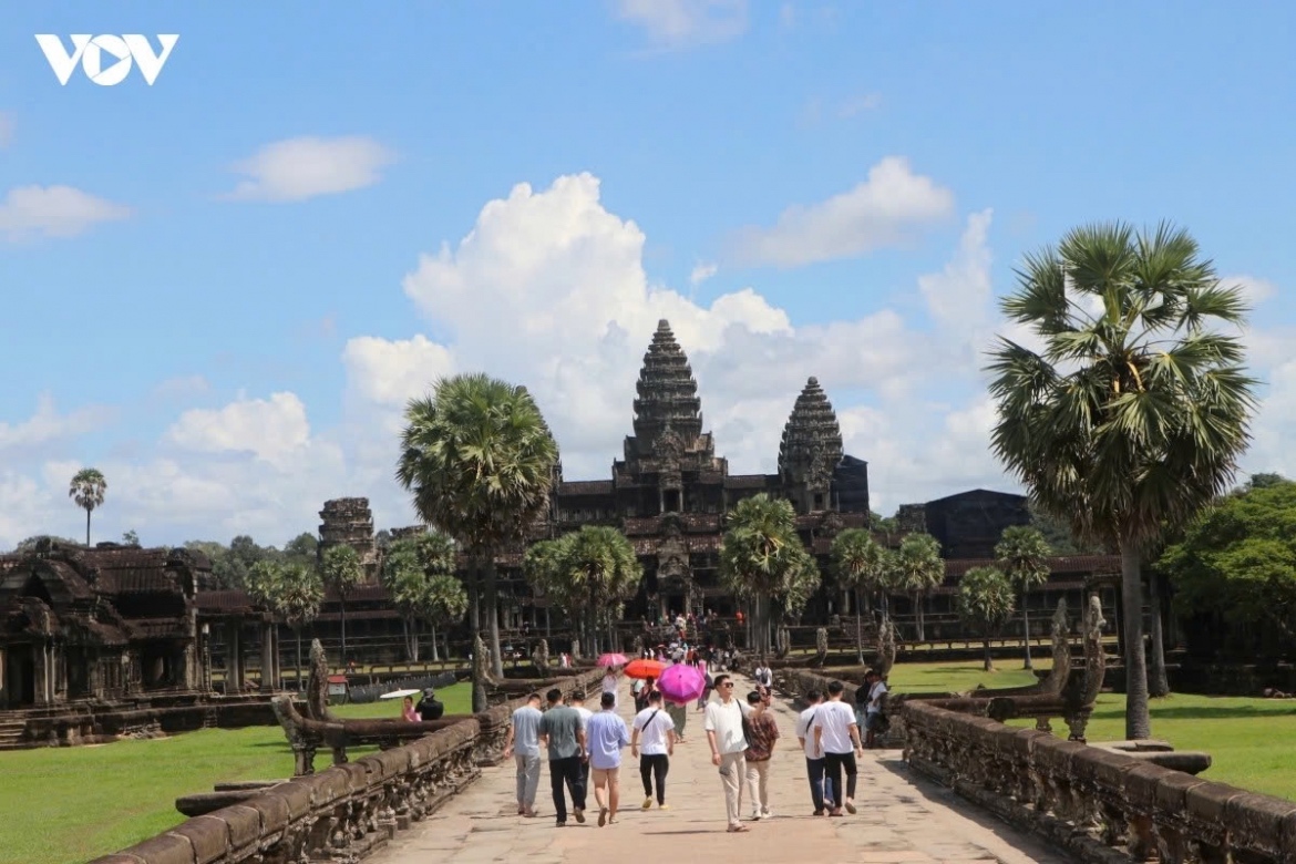 Visitors take a tour of Angkor Wat, a UNESCO World Heritage Site, in Siem Reap, Cambodia. Visitors take a tour of Angkor Wat, a UNESCO World Heritage Site, in Siem Reap, Cambodia.