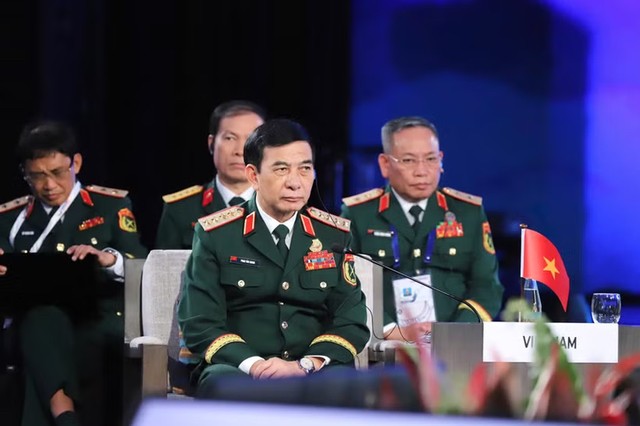 Deputy Prime Minister and Minister of National Defense Phan Van Giang attend the ASEAN-U.S. Defence Ministers' Informal Meeting, Cebu, the Philippines, October 28, 2026 - Photo: VNA Deputy Prime Minister and Minister of National Defense Phan Van Giang attend the ASEAN-U.S. Defence Ministers' Informal Meeting, Cebu, the Philippines, October 28, 2026 - Photo: VNA