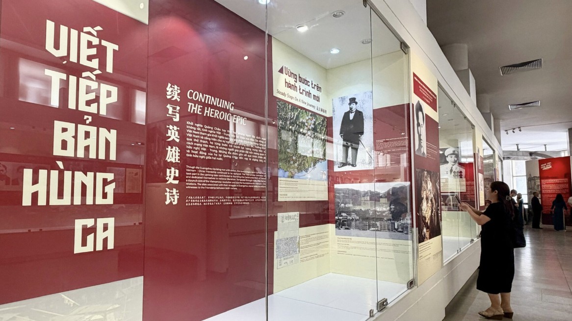 百余件历史文物展现越南战士在广州起义中的历史印记