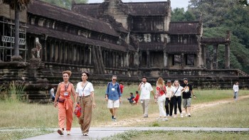 ភ្ញៀវវៀតណាមឈរលំដាប់ថ្នាក់លេខមួយលើចំនួនភ្ញៀវទេសចរមកកាន់កម្ពុជា