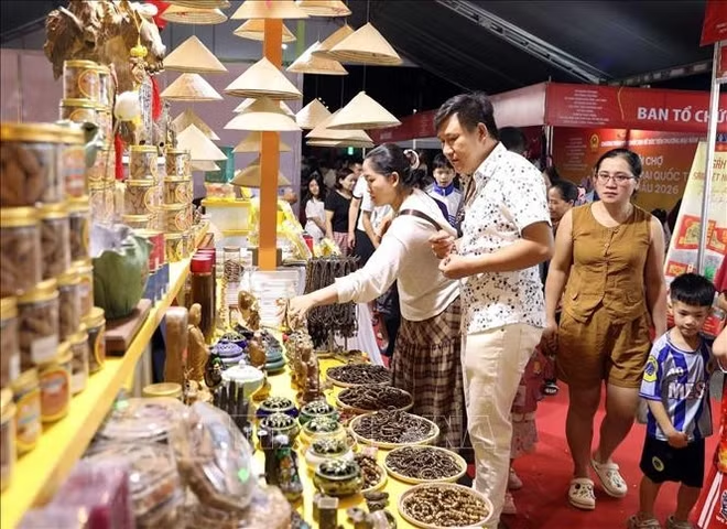 Lai Châu kết nối giao thương với Vân Nam và Bắc Lào Lai Châu kết nối giao thương với Vân Nam và Bắc Lào