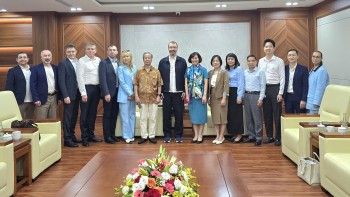 Quảng Ninh thúc đẩy giao lưu nhân dân với tỉnh Irkutsk (Liên bang Nga)