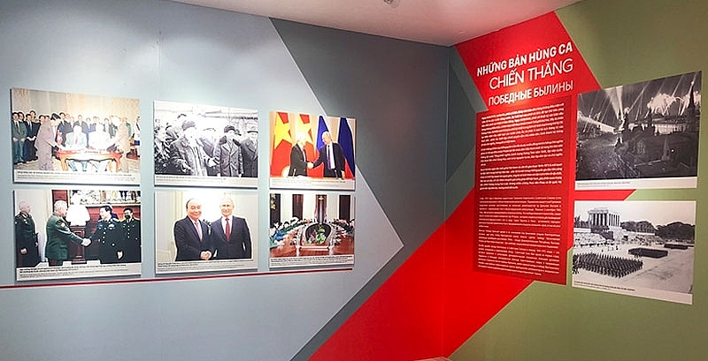 Торжественное открытие фотовыставки «Вечные следы»