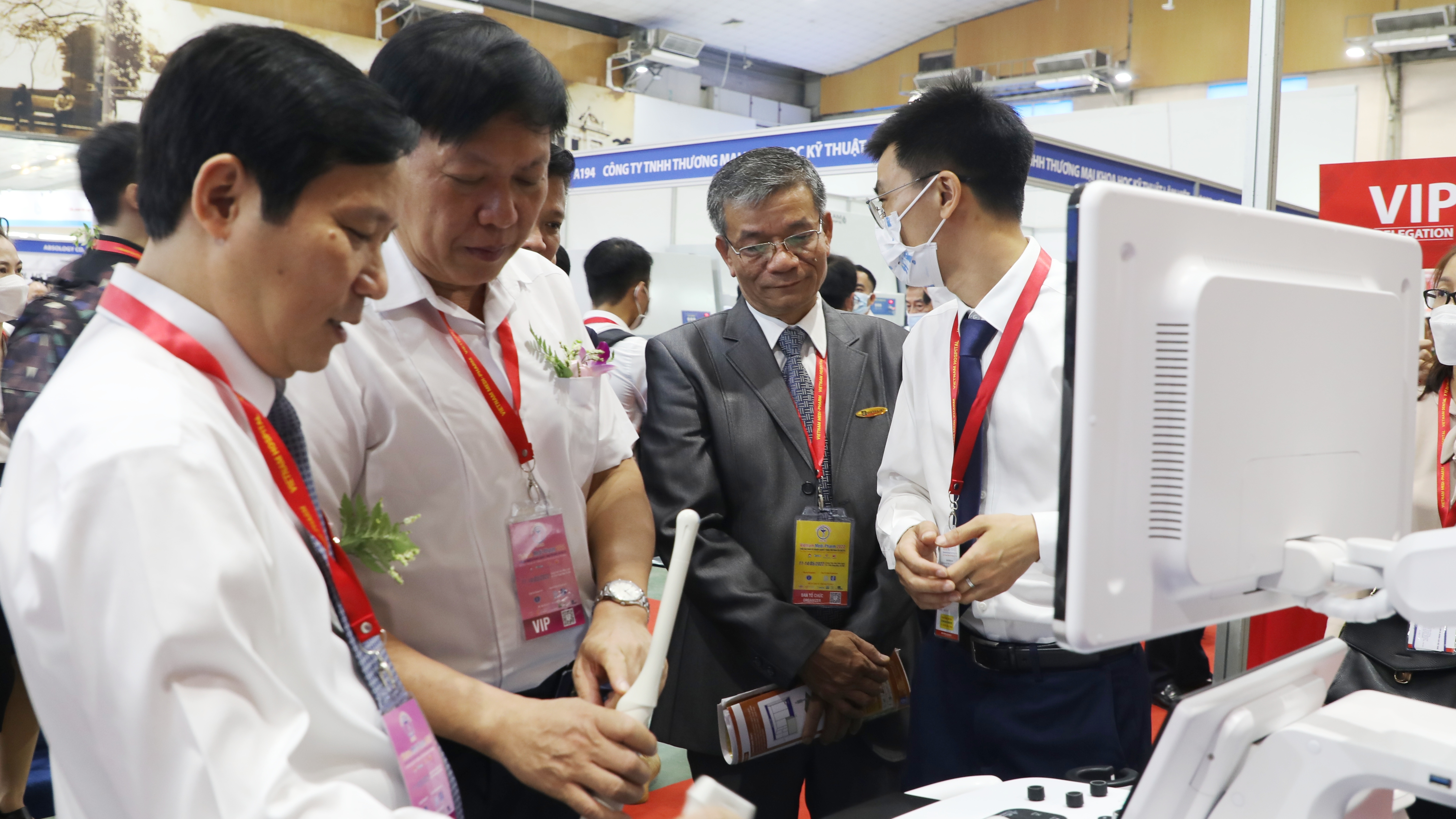 30 стран и территорий мира приняли участие в международной выставке VIETNAM MEDI-PHARM