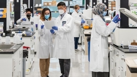 Vingroup получит технологию mRNA для производства вакцин против COVID-19