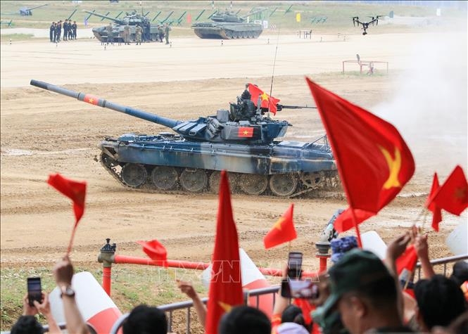Вьетнам вышел в полуфинал «Танкового биатлона» на Армейских играх-2022 Вьетнам вышел в полуфинал «Танкового биатлона» на Армейских играх-2022