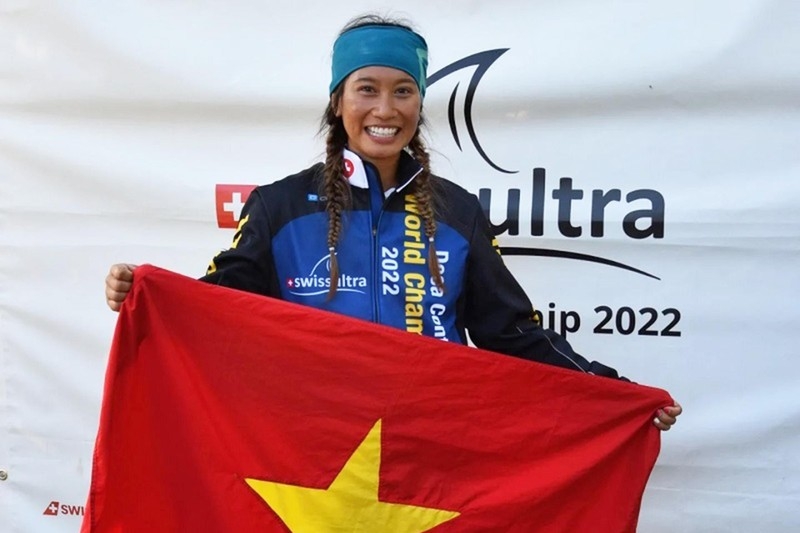 Вьетнамская спортсменка стала чемпионом дека-триатлонной гонки Swiss Ultra 2022
