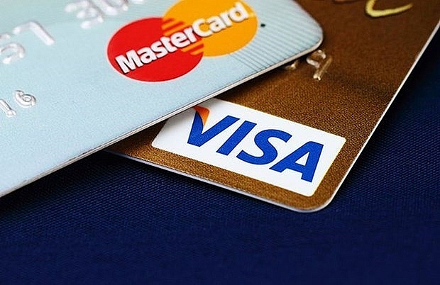 Ассоциация банков Вьетнама призывает Visa, Mastercard снизить комиссии Ассоциация банков Вьетнама призывает Visa и Mastercard снизить комиссионные сборы