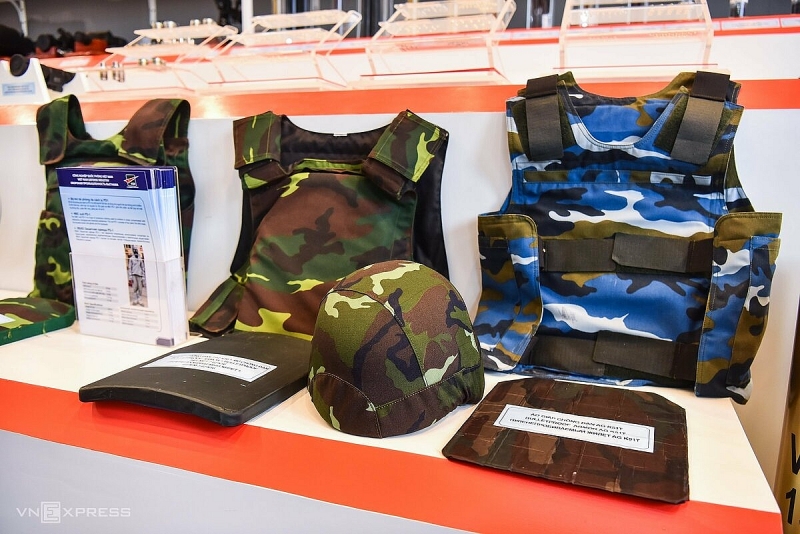 В АрМи-2021 представлено 200 единиц военной техники вьетнамского производства