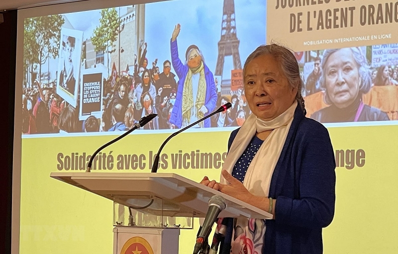 Collectif Vietnam Dioxine проявляет солидарность с жертвами «агента оранж» Collectif Vietnam Dioxine проявляет солидарность с жертвами «агента оранж»