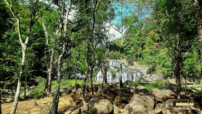 Удивительная красота водопада Конбонга Удивительная красота водопада Конбонга