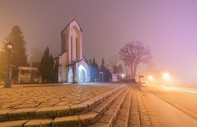 Красивая зима в городке Шапе