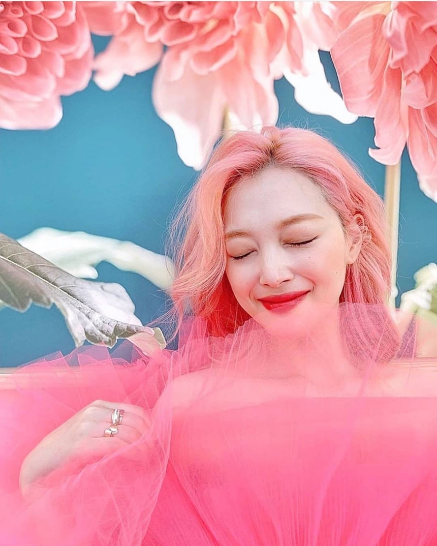 Hàn Quốc sẽ ra 'Đạo luật Sulli' bảo vệ người nổi tiếng khỏi bạo lực ngôn từ? han quoc xem xet ban hanh dao luat sulli nham bao ve nguoi noi tieng khoi bao luc ngon tu
