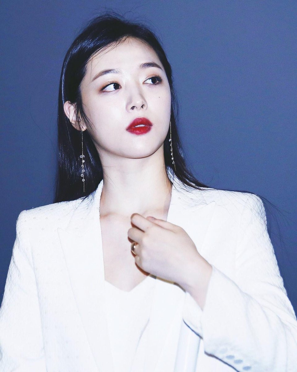 Hàn Quốc sẽ ra 'Đạo luật Sulli' bảo vệ người nổi tiếng khỏi bạo lực ngôn từ? han quoc xem xet ban hanh dao luat sulli nham bao ve nguoi noi tieng khoi bao luc ngon tu