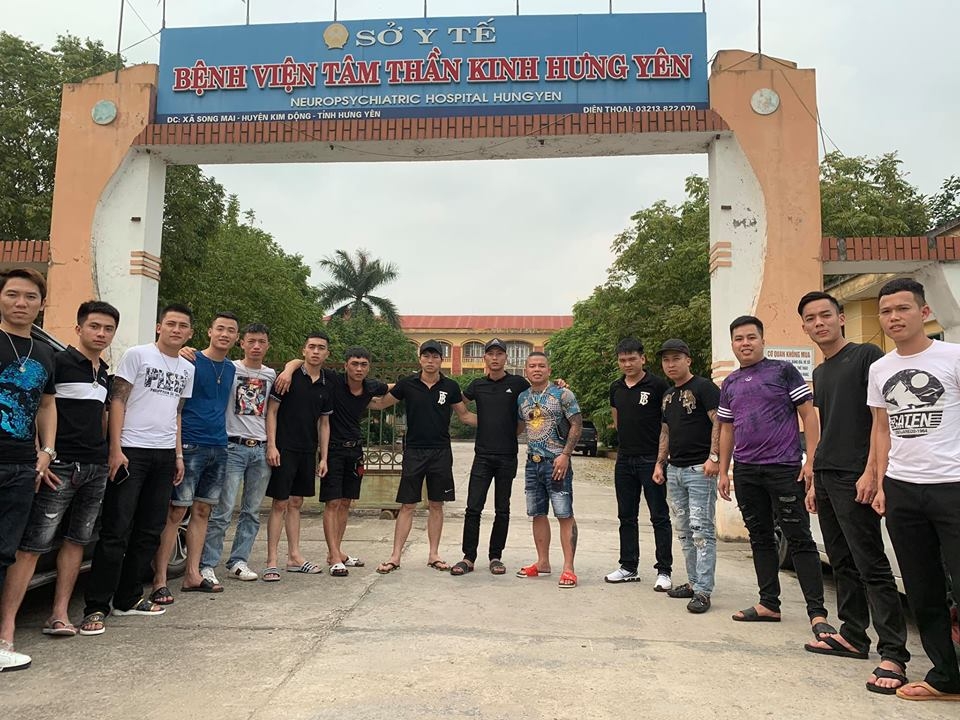 Vì sao "thánh chửi" Dương Minh Tuyền lại được cộng đồng mạng ca ngợi? vi sao thanh chui duong minh tuyen lai duoc cong dong mang ca ngoi