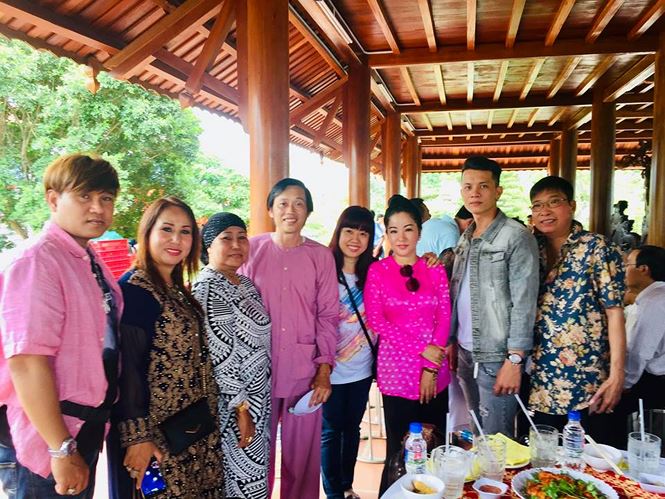 "Hé lộ" hình ảnh ngôi đền mới trong nhà thờ Tổ hơn 100 tỉ của Hoài Linh he lo hinh anh ngoi den moi trong nha tho to hon 100 ti cua hoai linh