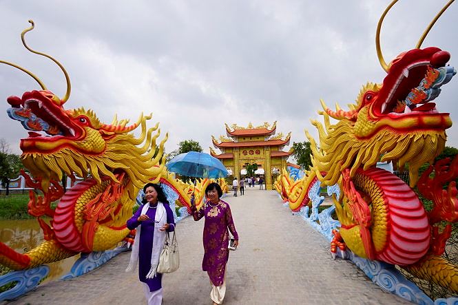 "Hé lộ" hình ảnh ngôi đền mới trong nhà thờ Tổ hơn 100 tỉ của Hoài Linh he lo hinh anh ngoi den moi trong nha tho to hon 100 ti cua hoai linh