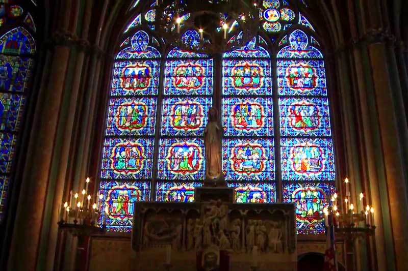 Vẻ đẹp tuyệt vời của Nhà thờ Đức Bà Paris trước vụ cháy ve dep tuyet voi cua nha tho duc ba paris truoc vu chay