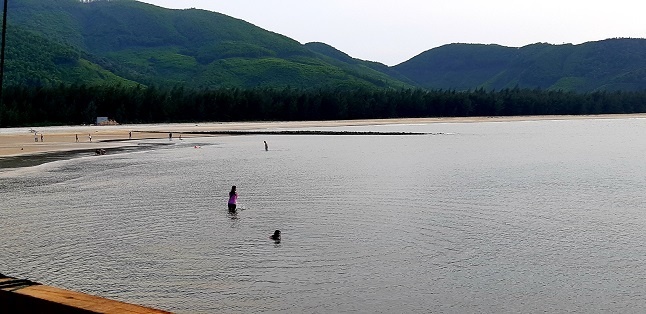 Mê mẩn ngắm biển vẻ hoang sơ Lộc Bình ở Cố đô Huế me man ngam bien ve hoang so loc binh o co do hue