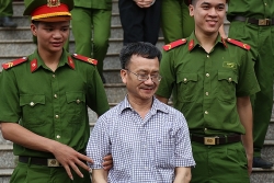 xu vu gian lan diem thi o son la cuu lanh dao so phu nhan chi dao nang diem