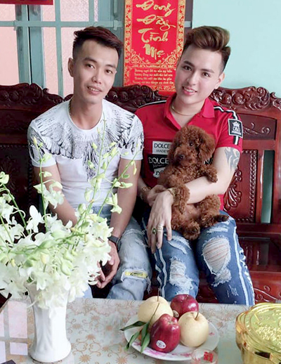 Anh chàng 2 năm "vận động hành lang" để được cưới bạn trai anh chang 2 nam van dong hanh lang de duoc cuoi ban trai