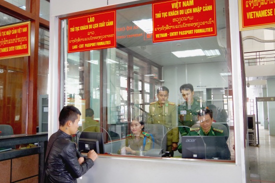 buoc dot pha tu mot cua mot lan dung