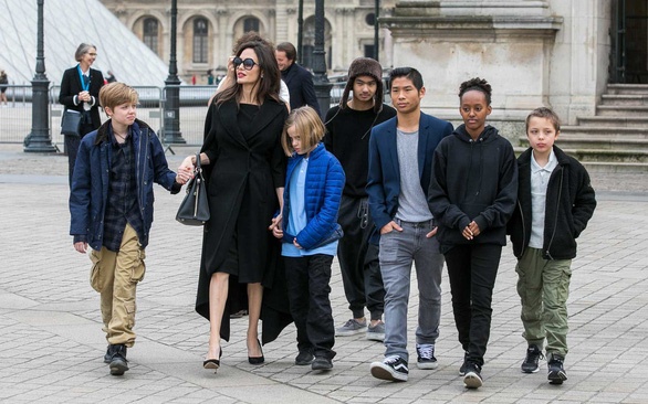 Angelina Jolie đã chọn ra người thừa kế khối tài sản 2600 tỷ đồng của mình khi qua đời angelina jolie da chon ra nguoi thua ke khoi tai san 2600 ty dong cua minh khi qua doi