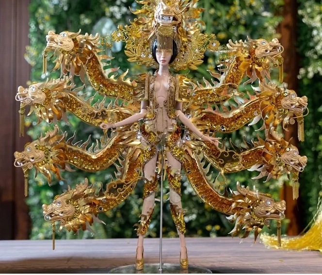 Siêu mẫu Hà Anh chê trang phục dân tộc của Hoàng Thùy thi Miss Universe vì lý do này sieu mau ha anh che trang phuc dan toc cua hoang thuy thi miss universe vi ly do nay