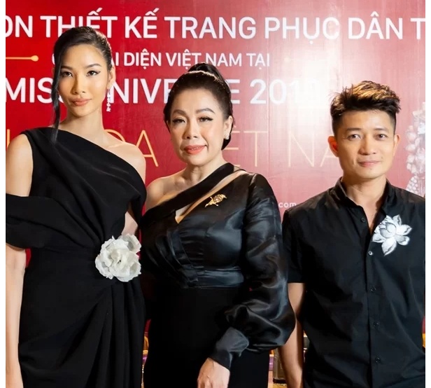 Siêu mẫu Hà Anh chê trang phục dân tộc của Hoàng Thùy thi Miss Universe vì lý do này sieu mau ha anh che trang phuc dan toc cua hoang thuy thi miss universe vi ly do nay