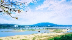 thang 10 nen du lich o dau den xu nay de ngam da quy tam giac mach bong sung no ro