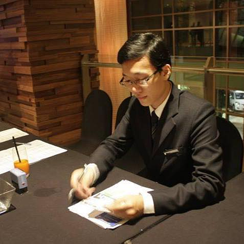 "Siêu quậy" nhí - nỗi ám ảnh của nhân viên khách sạn Việt sieu quay nhi noi am anh cua nhan vien khach san viet