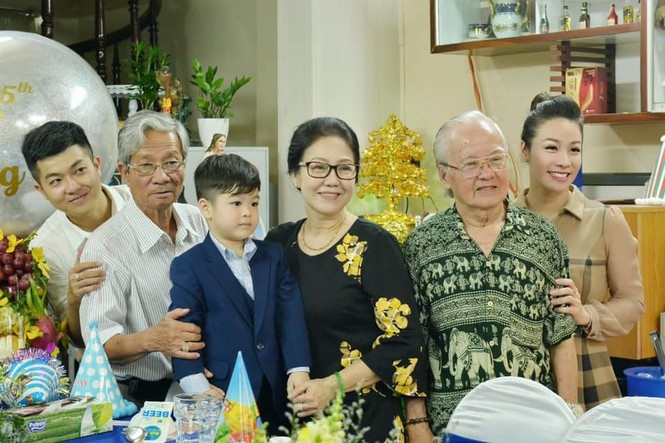 Vì con, những sao Việt vẫn sum họp dù đã chia tay vi con cac sao viet van sum hop du da chia tay