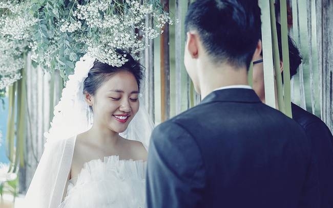 Sau Đông Nhi, Văn Mai Hương và Bảo Thy cũng chuẩn bị lên xe hoa sau dong nhi van mai huong va bao thy cung chuan bi len xe hoa