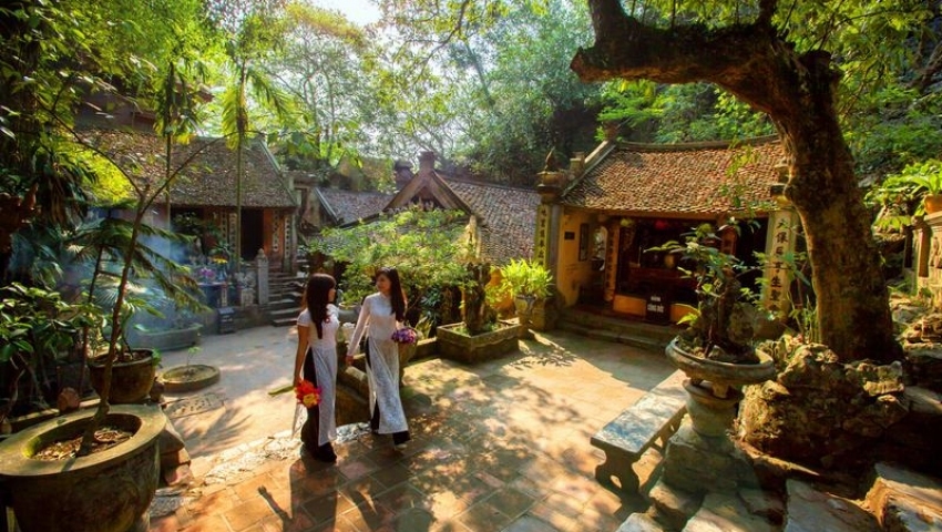Được công nhận là điểm du lịch của Hà Nội, làng cổ Đường Lâm có gì đặc biệt? tro thanh diem du lich lang co duong lam co gi dac biet