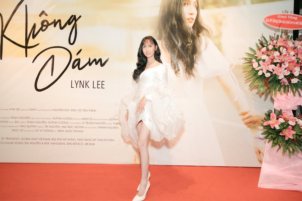 Lynk Lee 1001 linh 4
