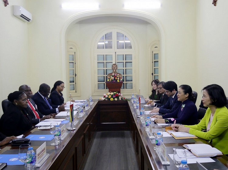 Chủ tịch VUFO tiếp Chủ tịch Quốc hội Mozambique