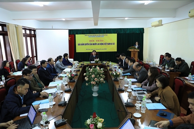 ກອງປະຊ ມສຳມະນາ ຮ ບປະກ ນສ ດຂອງແຮງງານອ ບພະຍ ບຫວຽດນາມ ແກ ໄຂ 5 ບ ນຫາຈ ດໜ ກ