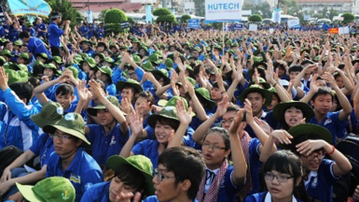 ຫວຽດນາມຈ ດຕ ງການໂຄສະນາເພ ອສ າງເງ ອນໄຂເຮ ດວຽກໃຫ ຊາວໜ ມ ແລະ ນ ກສ ກສາກວ າ 90 ພ ນຄ ນ