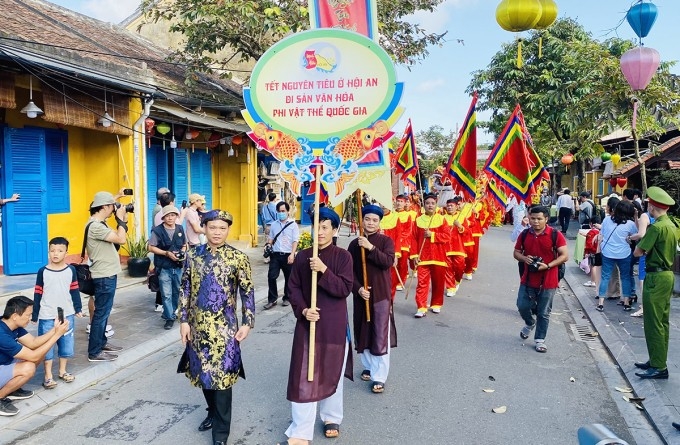 ງານບຸນປີໃໝ່ທີ່ປະທັບໃຈຢູ່ຫວຽດນາມ