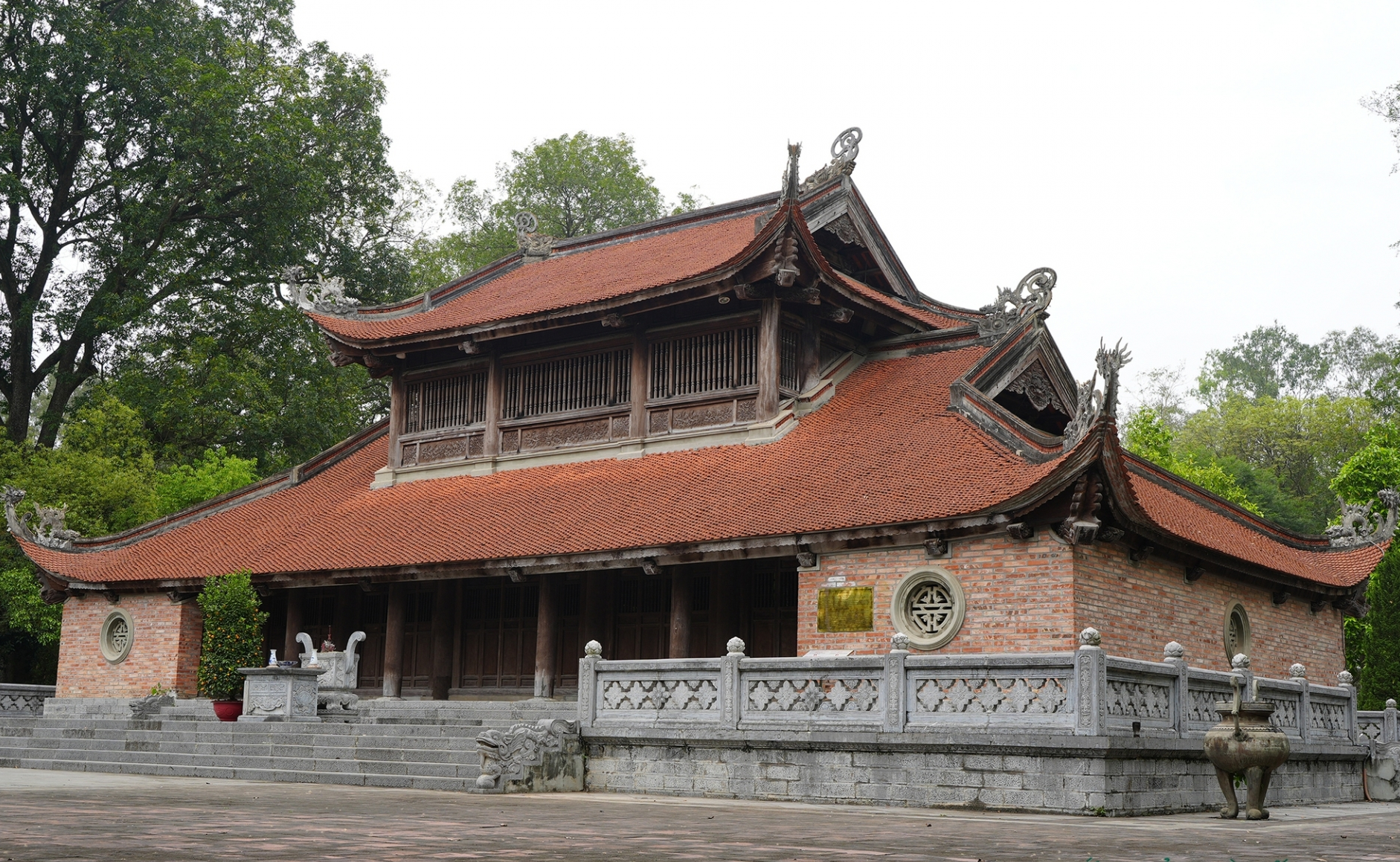 ຄວາມງາມອັນເກົ່າແກ່ ຂອງກຳແພງສິລາແລງ ອັນດຽວໃນຫວຽດນາມ