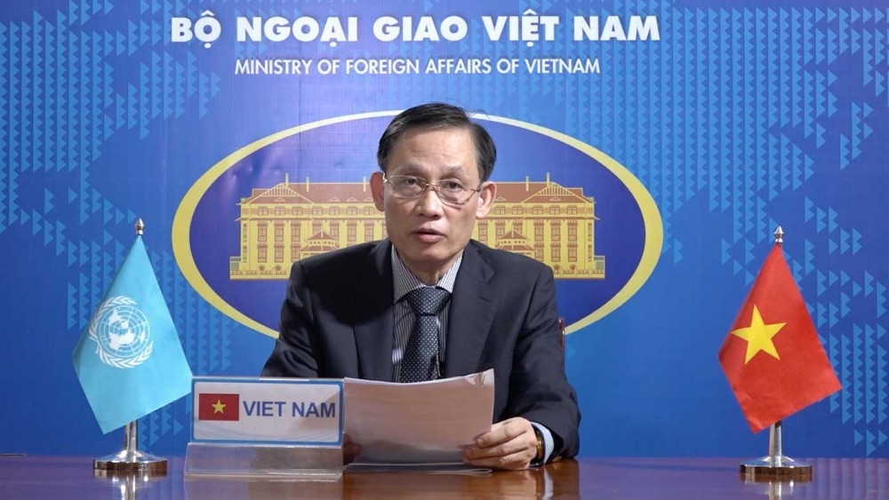 ຫວຽດນາມ ຖືເປັນສຳຄັນການຮ່ວມມືໃນພາກພື້ນ ແລະ ສາກົນໃນການປ້ອງກັນຕ້ານອາດຊະຍາກຳ ຂ້າມຊາດ ຫວຽດນາມ ຖ ເປ ນສຳຄ ນການຮ ວມມ ໃນພາກພ ນ ແລະ ສາກ ນໃນການປ ອງກ ນຕ ານອາດຊະຍາກຳ ຂ າມຊາດ