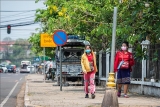 ປະເທດລາວ ໄດ ຜ ອນຄາຍຂ ຈຳກ ດທາງສ ງຄ ມ ສ ບຕ ຄວບຄ ມການເຂ າເມ ອງຢ າງເຂ ມງວດຈ ນຮອດທ າຍເດ ອນມ ຖ ນາ