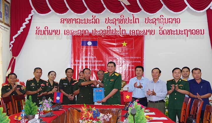 ຄະນະເຮັດວຽກພິເສດແຂວງເທື່ອທຽນເຫ້ວ ໄດ້ພົບປະກັບຄະນະສະເພາະແຂວງເຊກອງ - ລາວ