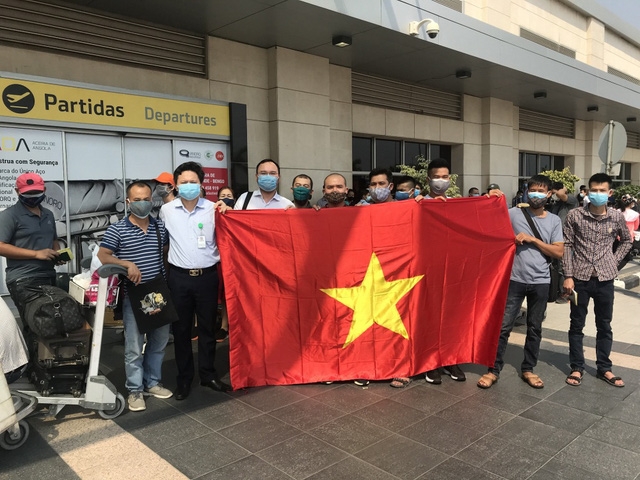 ຫວຽດນາມ ນຳສ ງພ ນລະເມ ອງຫວຽດນາມ ຈຳນວນ 309 ຄ ນຈາກປະເທດອ ງໂກລາ ກ ບຄ ນປະເທດຢ າງປອດໄພ