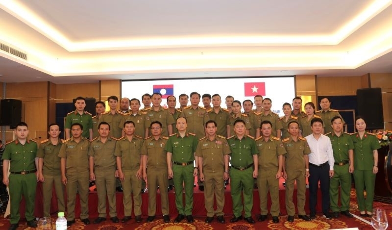 ຫວຽດນາມ - ລາວ ຮ່ວມມືປ້ອງກັນ ແລະ ຕ້ານການຄ້າຢາເສບຕິດຢູ່ຕາມເສັ້ນຊາຍແດນ ຫວຽດນາມ - ລາວ ຮ່ວມມືປ້ອງກັນ ແລະ ຕ້ານການຄ້າຢາເສບຕິດຢູ່ຕາມເສັ້ນຊາຍແດນ