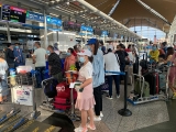 ນຳສ ງພ ນລະເມ ອງຫວຽດນາມ ຈຳນວນກວ າ 240 ຄ ນຈາກສ ງກະໂປ ກ ບຄ ນປະເທດ