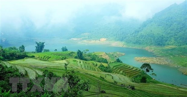 ງານບຸນທ່ອງທ່ຽວ, ລາຍການສິລະປະພິເສດຫຼາຍຢ່າງ ຢູ່ລາວກາຍ